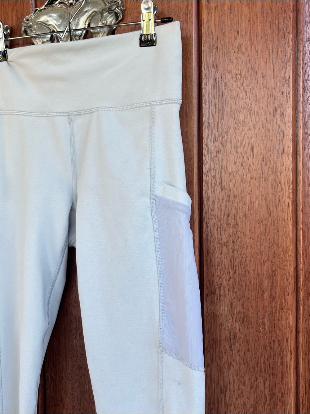 Women’s Powerhold Fabletics Leggings - Picture 3 of 5